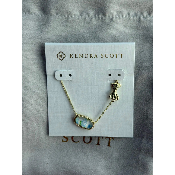 Kendra Scott Jewelry - Kendra Scott Blue Pendant Necklace